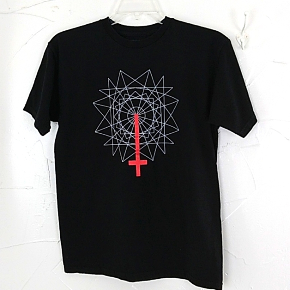 Black Scale Graphic T Shirt Size Medium‎ T Shirt